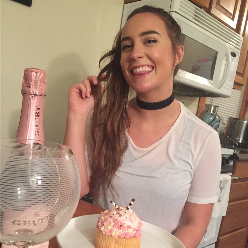 Meet your Posher, Bianca
